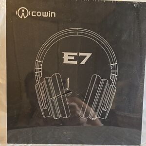 Cowin E7 Wireless Headphones New In Box